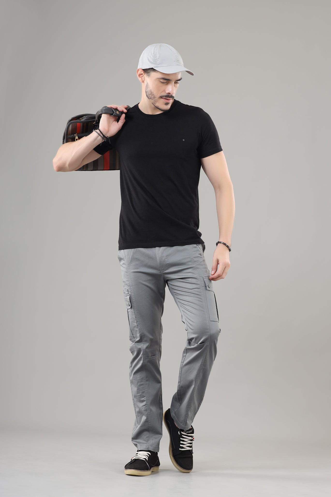 Men's Regular Fit Cargos