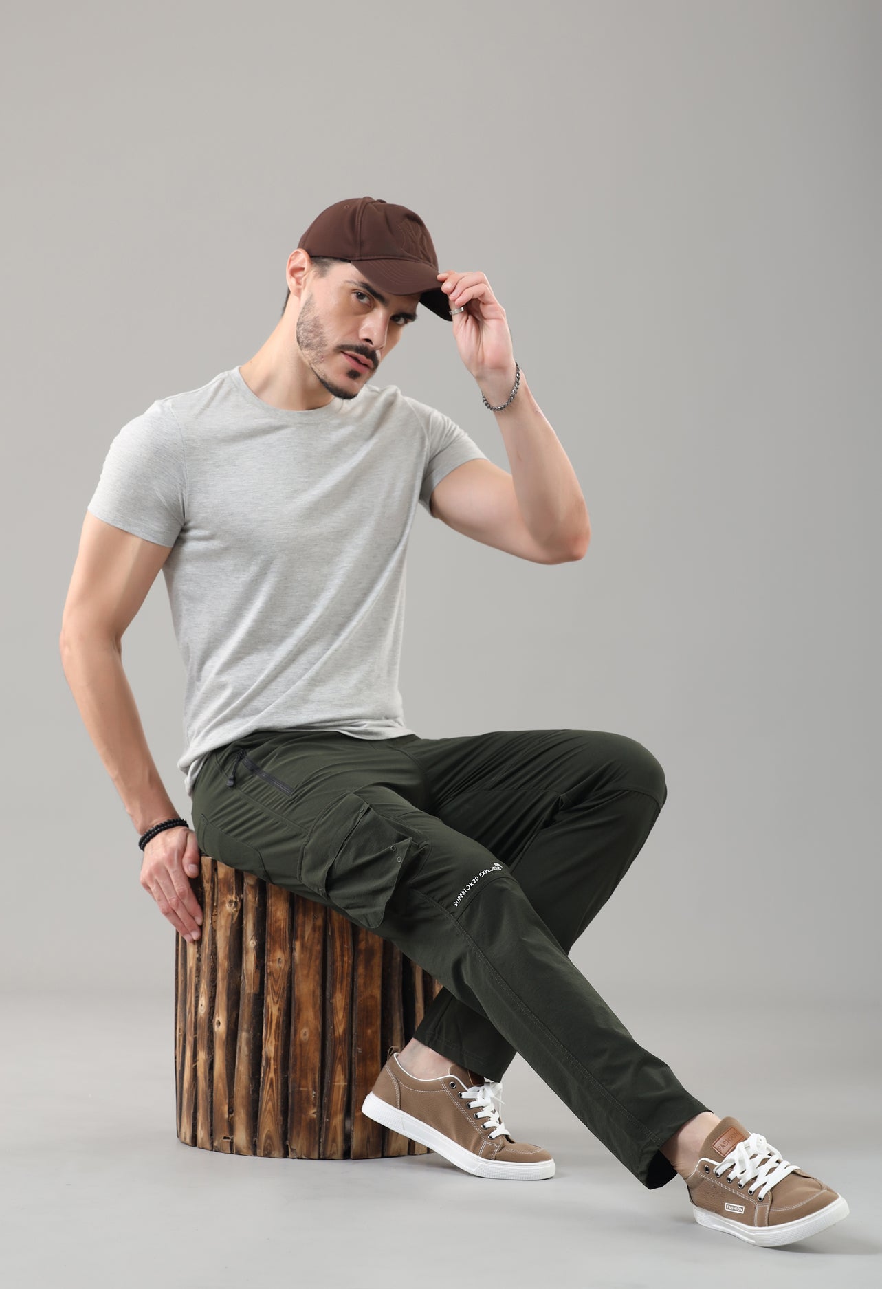 Men's Regular Fit Cargos